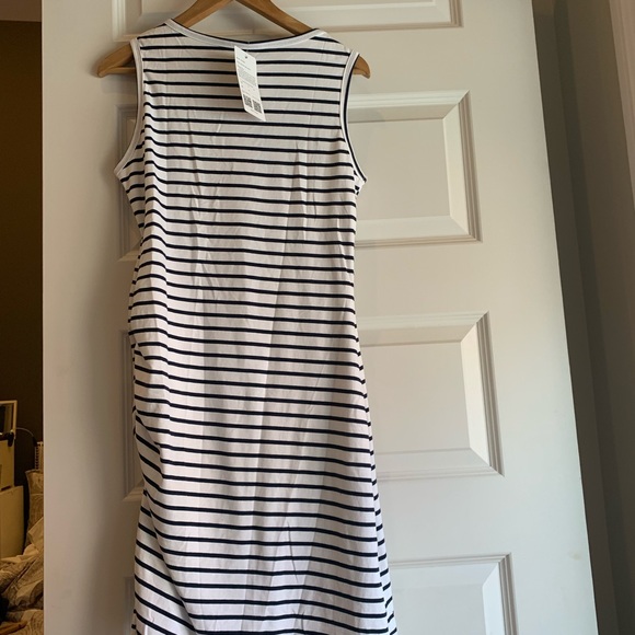 Timeless striped sleeveless dress with ruching - Picture 3 of 3